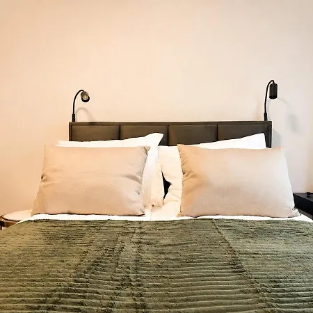 Luxury 2br With Sauna, Work Station, Center Apartament *
